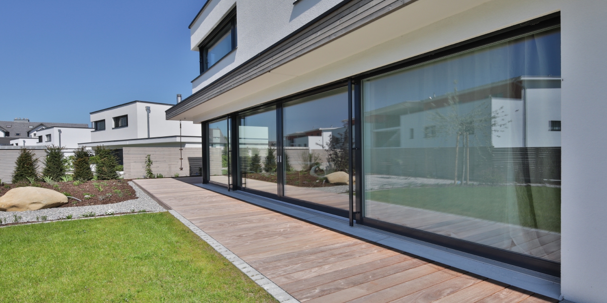 Kunststoff-Metall-Fenster